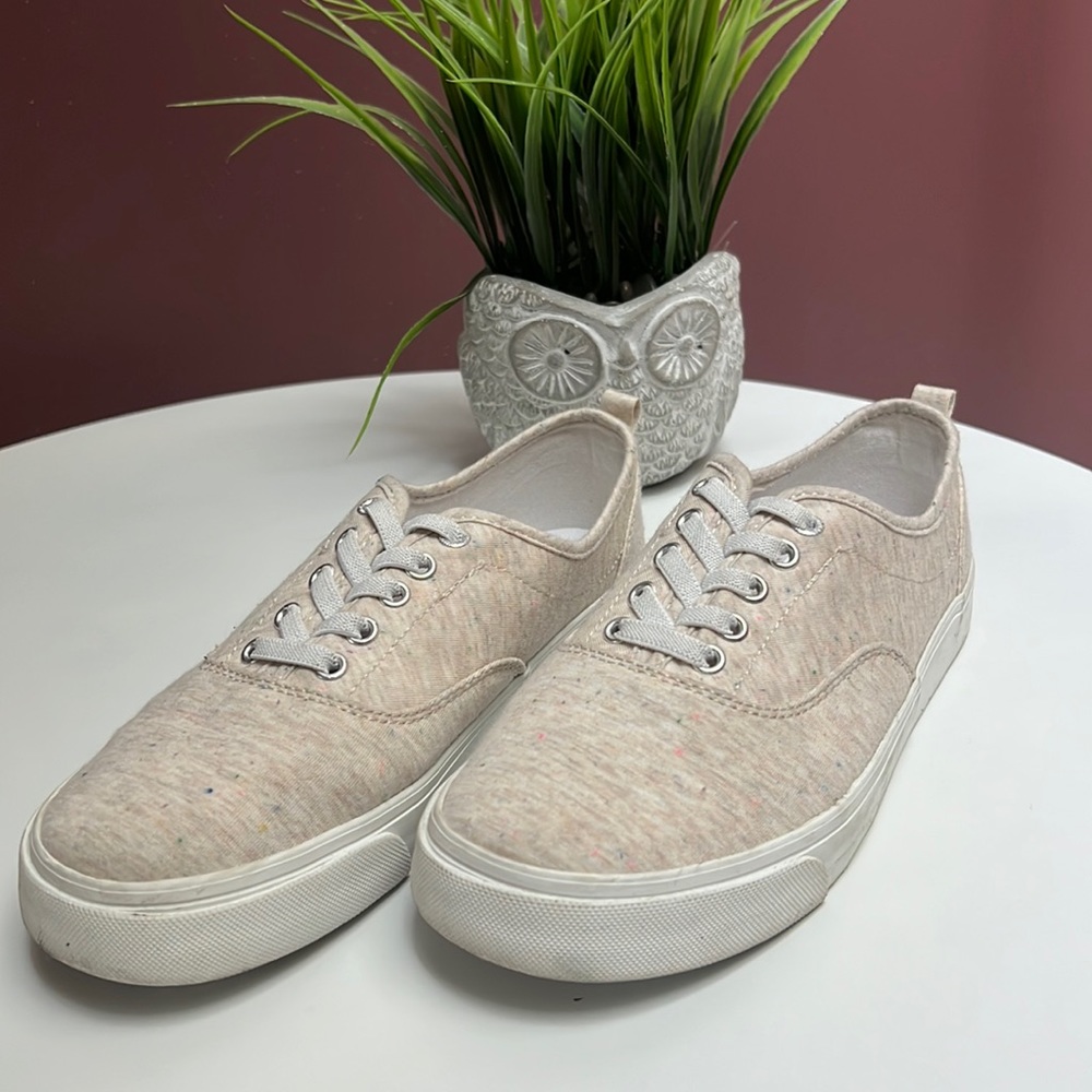 Slip on casual sneakers